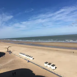 Appartement Geniet De Zee Met Top-appartement Fuji, Ostende